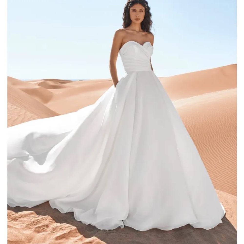 GEIRANGER Pronovias -White Strapless Wedding Dress